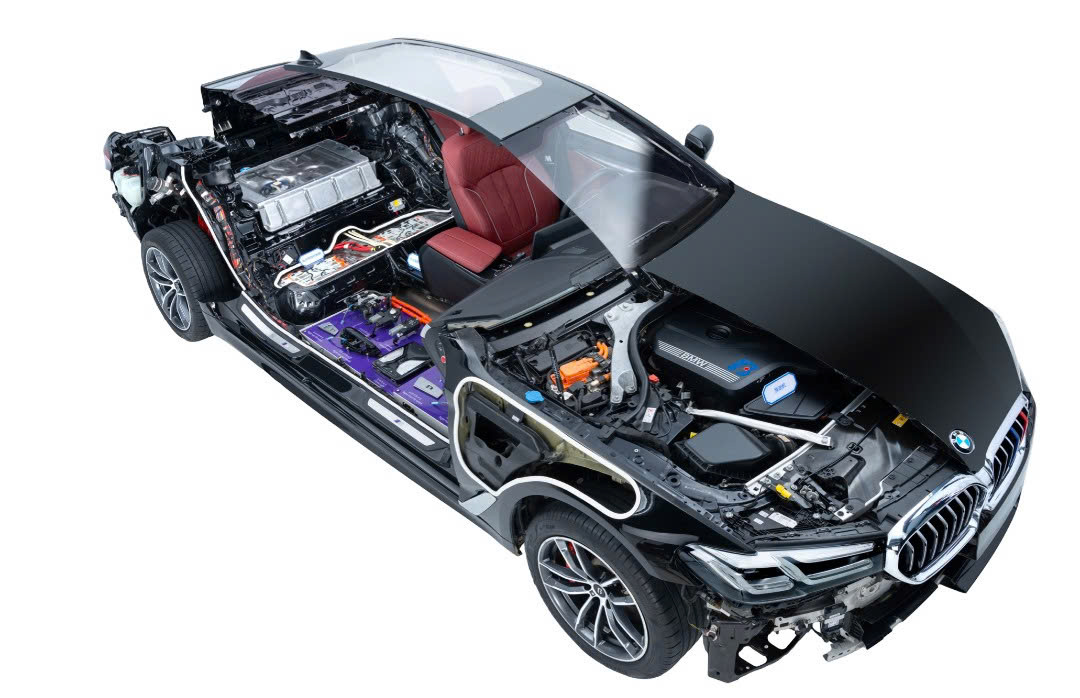 Xe huấn luyện BMW Hybrid EV Cutaway (HEV)